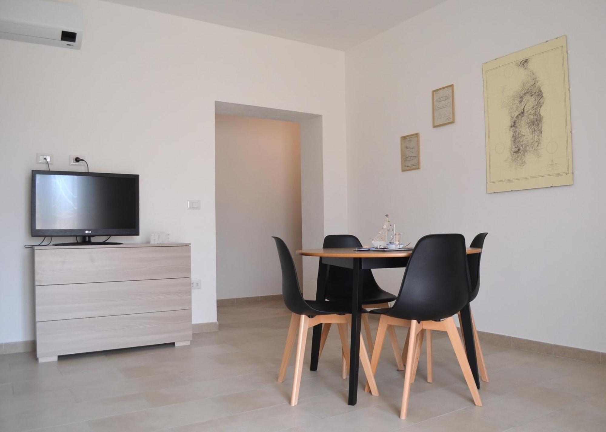 Dama Bianca Hotel Alghero Bagian luar foto